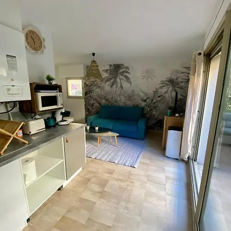 La Beau'm Les Pins Centre 200m De La Terrasse Et Jardin Апартаменты *